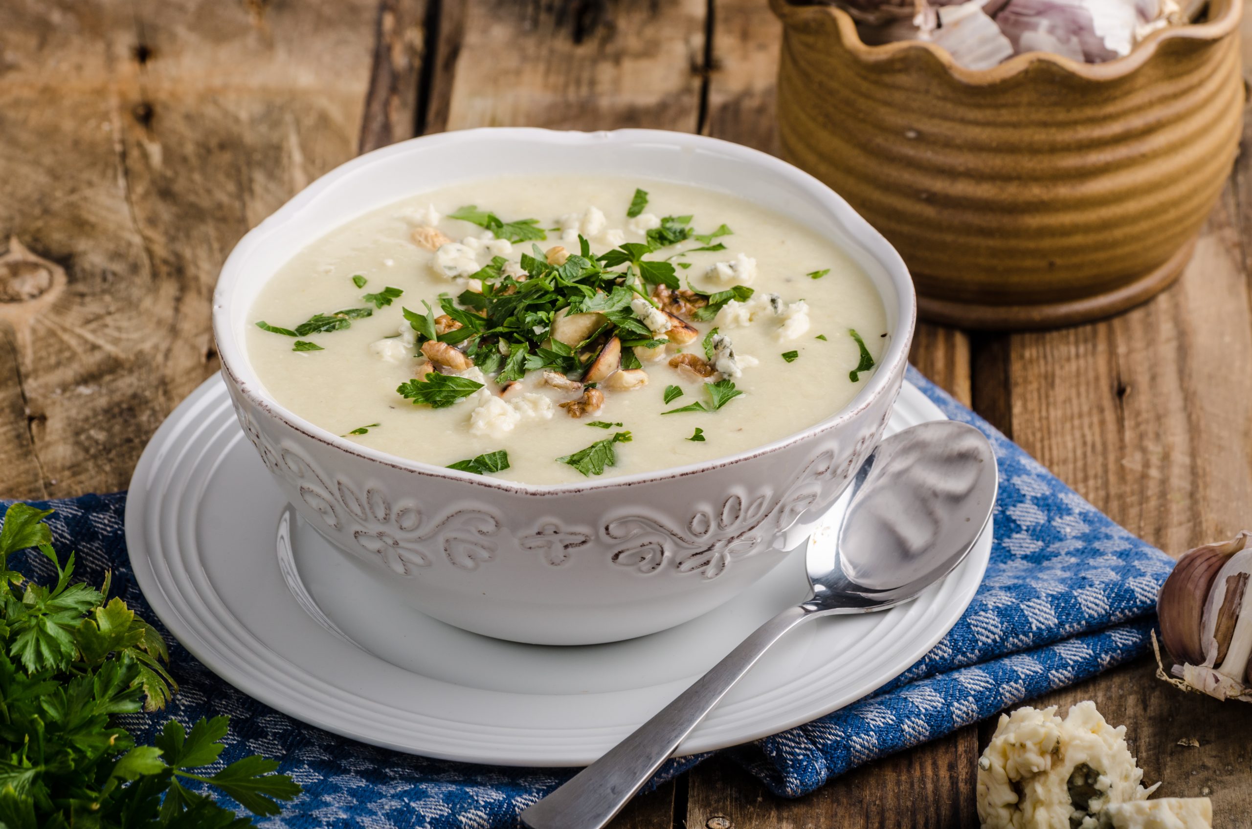 cauliflower soup with dairy-free cream cheese